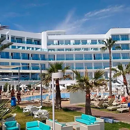 Vrissaki Hotel