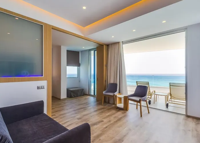 Hotell Vrissaki Protaras