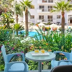 Vrissaki Hotel