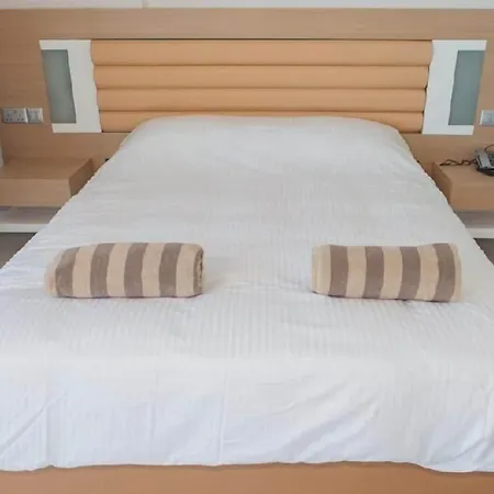 Vrissaki Hotell