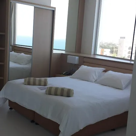 호텔 브리사키 비치 4*